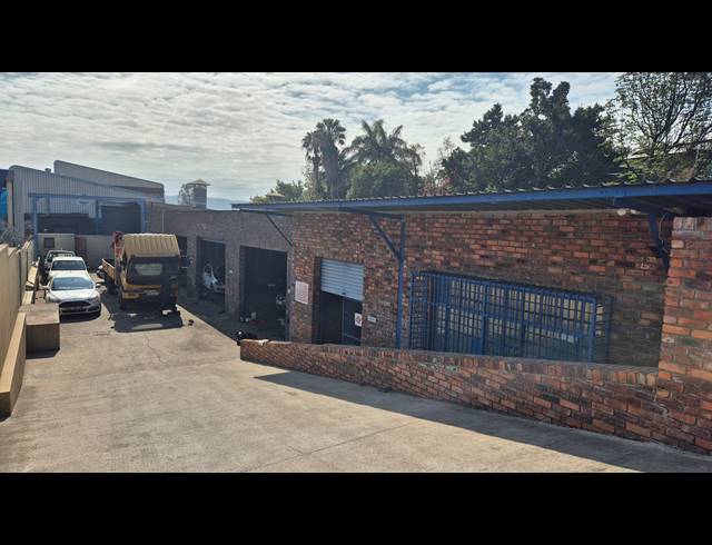 2,000M² WORKSHOP FOR SALE IN NELSPRUIT EXT 8